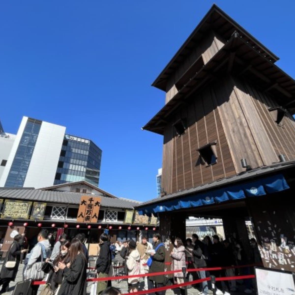 東京「豐洲千客萬來」開幕，走高價路線仍吸引大批外國觀光客