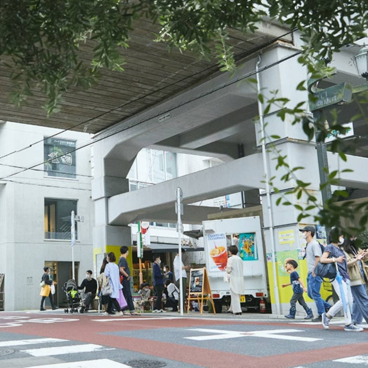 東急東橫線學藝大學站高架橋下改建計畫於冬季正式開幕