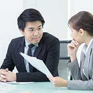 為買賣雙方客戶搭起互動溝通的橋樑